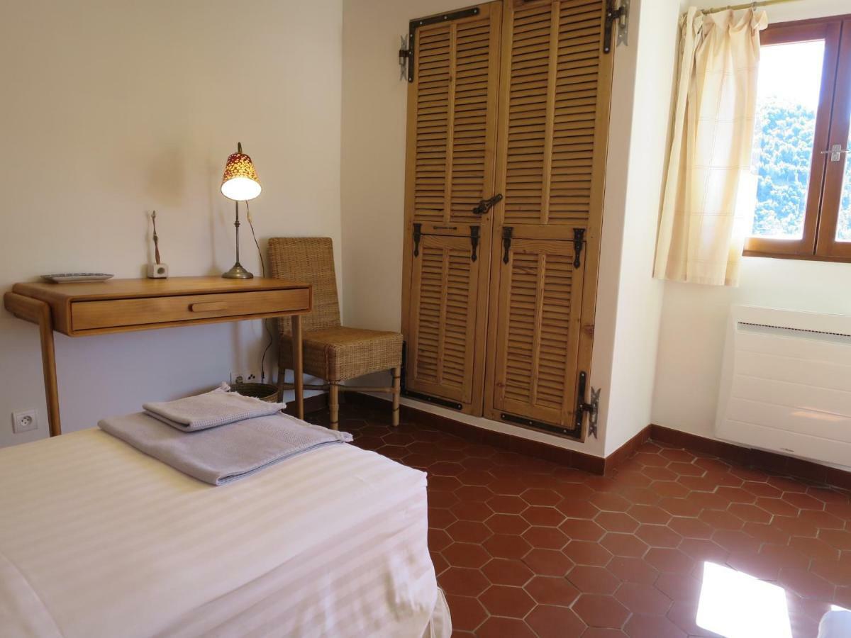 Vila Les Figaires L'Escarene Exteriér fotografie